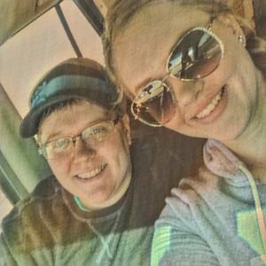 Meet your Posher, Les